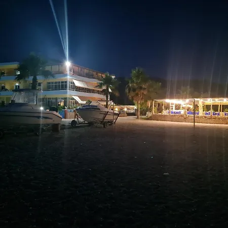 ホテル Alba-gert 3*